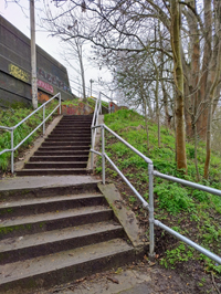 LL01 New hand rail on steep steps